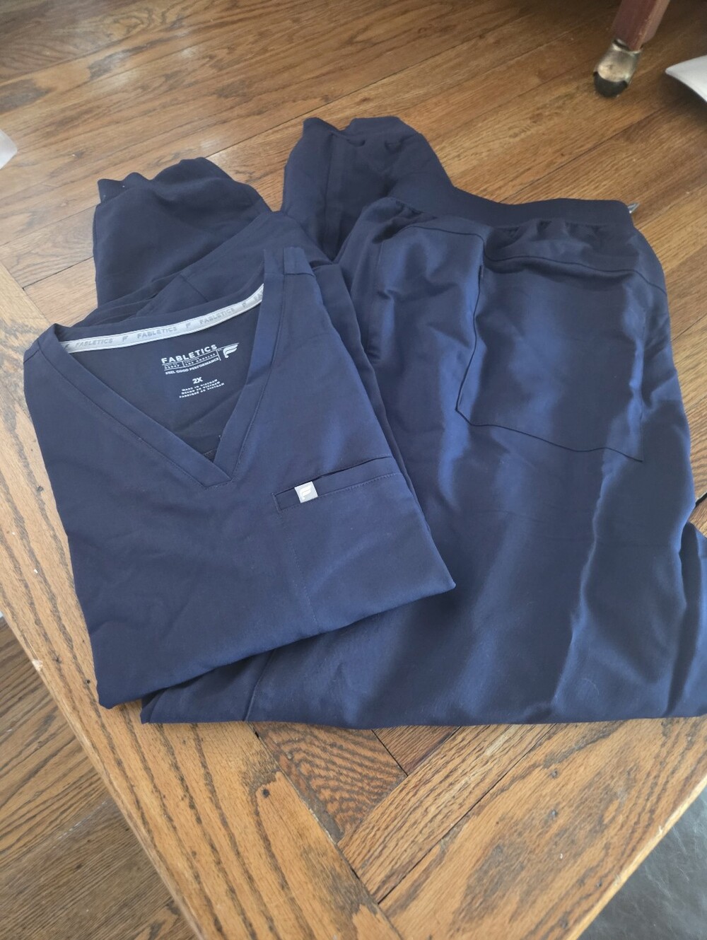 Fabletics Navy Blue Performance Top with White Logo - 2X- T - NIP